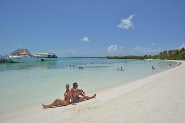 Contoy Island-CANCUN-RIVIERA-MAYA-Cancun-Isla-Mujeres-Tours-Snorkel-Beach-All-Inclusive